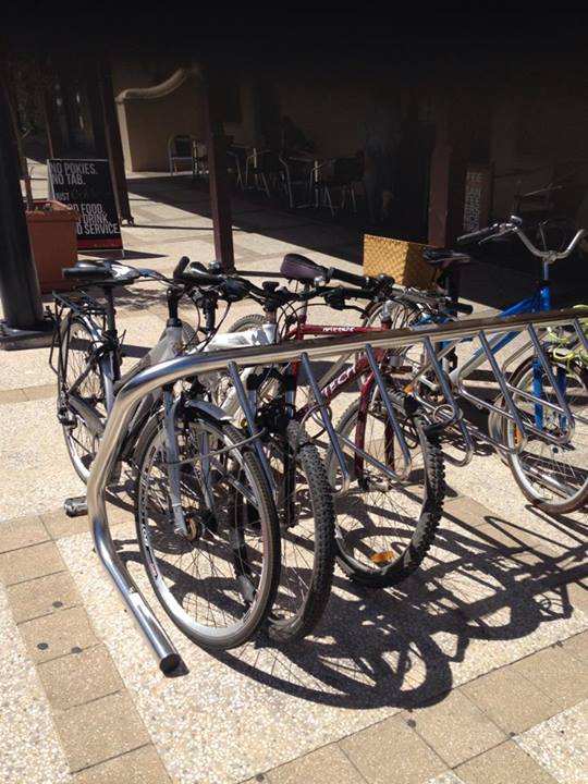 1656022_272355772924364_1425110079_n